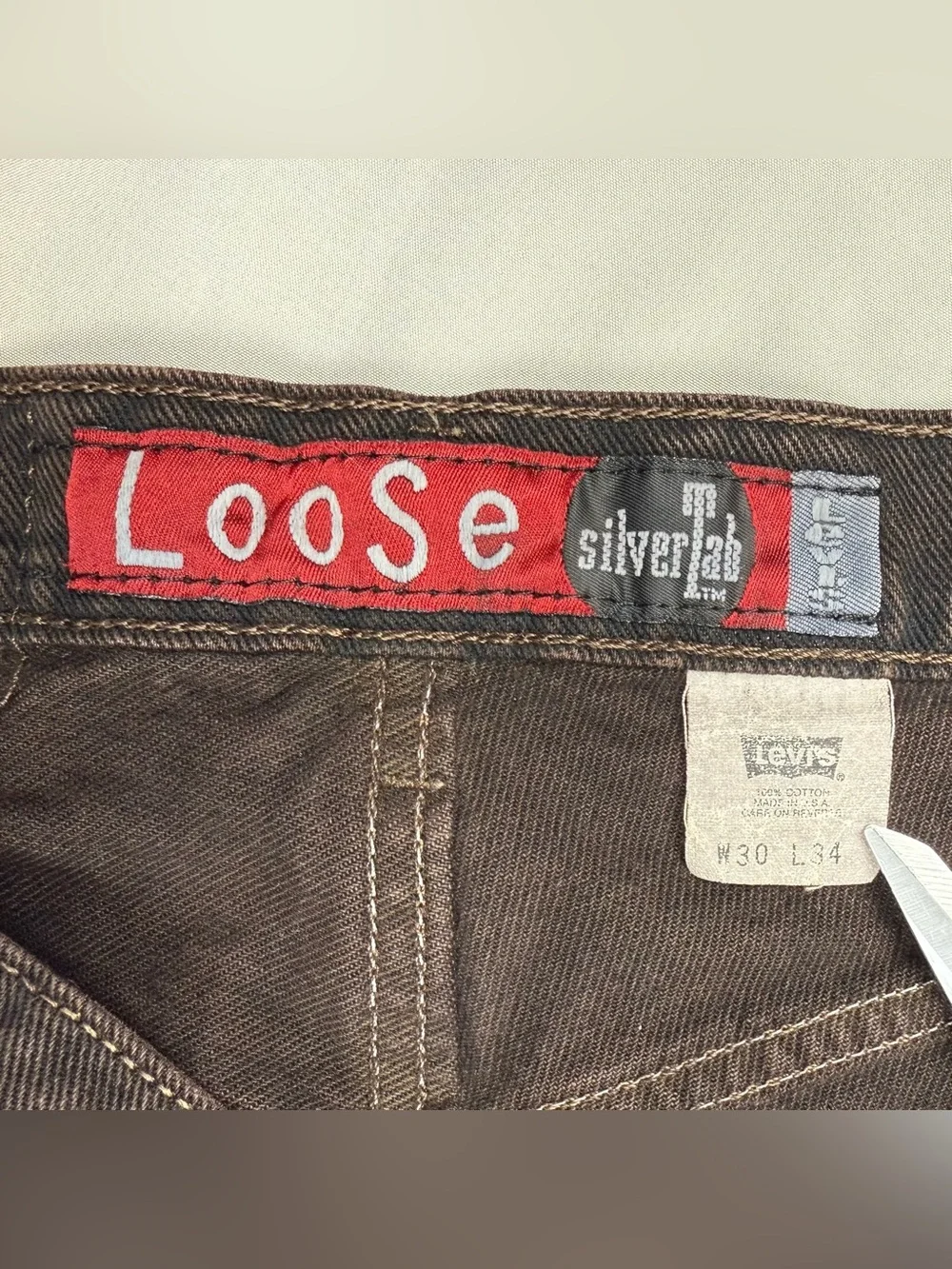 Vtg Levis SilverTab Mens Loose Fit Jeans 30 x 33 Y2K 90s Dark Brown Denim A6
